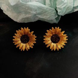 Stud Earrings Luxury Retro Texture Sunflower For Woman Girl Party Flowers Earring Accessories