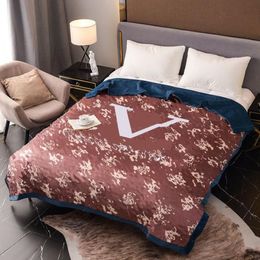 Super Soft Milk Velvet Blankets Full Letter Printed 4 Seasons Home Outdoor Throw Blanket Travel Sofa Car Bed Sheet Cover241b