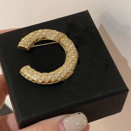 Gold Diamond Brooch Top Quality Brooch For Woman Wild Fashion Brooches Accessories Supply