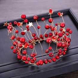 2021 new High End Handmade Wedding Hair Accessories Crystals Bridal Headbands Gold Leafs Crystals Pearls Bridal Hairpiece 12117253d