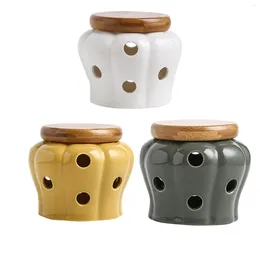 Storage Bottles Ceramic Garlic Keeper Vented Round Stoare With Wooden Lid Canister Cellar Pot