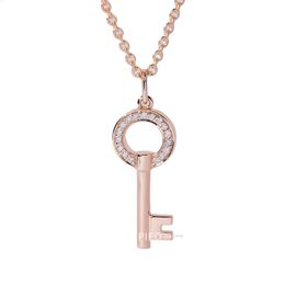 T012 Key Shaped Necklace 18k Solid Gold Pendant Necklaces Rose Gold Original Standard Necklace Diamond Jewellery