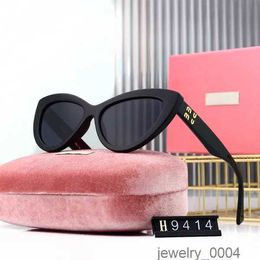 Women Designer Sunglasses Classic MU Cat Eye Oval Design Outdoor Travel Photo Casual 5 Colors Available V43H