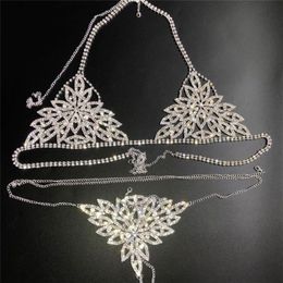 New Sexy Chain Bra Body Jewellery Crystal Bikini Set Beach Lingerie Outfit Harness Bling Thong for Women Holiday T200508327T