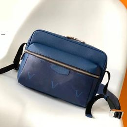 6A outdoor messenger shoulder bag Men leather TRIO Crossbody Bag Designer Handbags women M30233