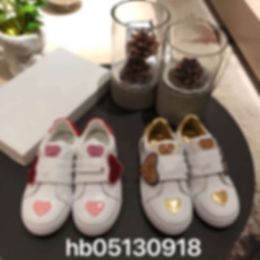 Designer Casual Dress Products Children's Cute Glitter Pink Love Small White Shoes High-end Kawaii Leather Boys Girls' Cubs