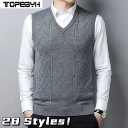 Style Wool Knitted Vest Men's Solid Color Casual Knitted Vest Pullover Sweater 240119