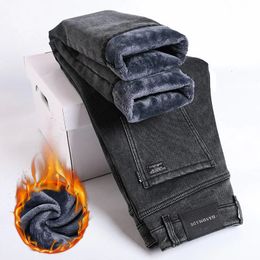 Men Winter Thermal Jeans Snow Warm Stretch Straight Leg Jeans Man Fleece Denim Long Pants Quality Blue Gray Classic Dad Trousers 240124