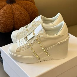Sneaker bianchi allacciati scarpe da donna con bordi vere cunei in pelle patchwork designer pompa tacchi alti di lusso