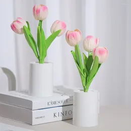 Night Lights Tulip LED Light Romantic Bedside Atmosphere Battery Operated Simulation Flower Bedroom For Indoor Decor Gifts