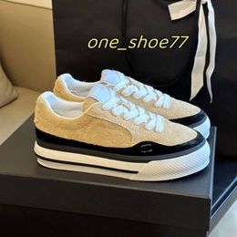 2024 designer shoes Womens Thick black and white matching suede round head casual fall American sports