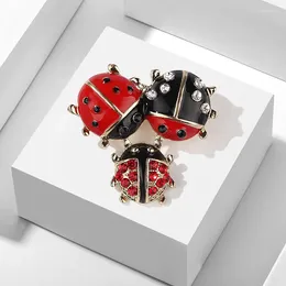 Brooches Ladybugs Enamel Pin Rhinestone Insect Daily Jewelry Metal For Women Men Banquet Party Clothes Pins Suit Accesories