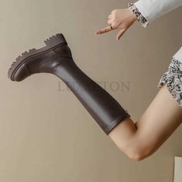 Boots Women Genuine Leather Knee High Riding Boots Round Toe Thick Mid Heel Zipper Lady Fashion Long Boot Autumn Winter ShoesL2401