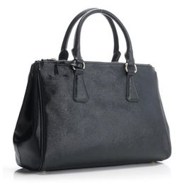 Designer handbags fashion women leather Totoes Fashion spy bags size35 5 10 28cm first hand 300W