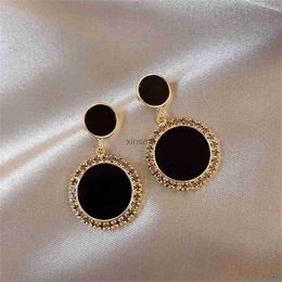 Stud New Korean Black Round Rhinestone Drop Earrings for Women Fashion Zircon Geometric Dangle Earrings Female Elegant Jewelry Gifts YQ240129