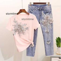 Two Women's Piece Pants Heavy Work Embroidery Flower Tshirts + Jeans Women Summer 2pcs Fashion Suits Stylish European Sets