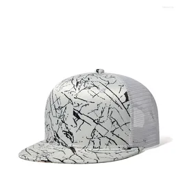 Ball Caps Fashion Design Mesh Baseball Cap Men Summer Trucker Hat Hip Hop Bone Snapback Women Black White Breathable Sun Hats