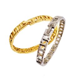 Bracelet Designer Luxury Fashion Women Quality Jewelry Hollowed Out Smooth T-shaped Checkered Male and Female Couple Ring
