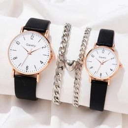 Wristwatches 4pcs Set Minimalist Couple Quartz Watch Fancy Women Watches Bracelet Jewellery Sophisticated And Stylish