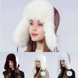 Berets 2024 Fashion Winter Fur Hat For Women With Ear Real Caps Luxury Russian Bomber Hats Bonnets Trapper Cap Wholesale