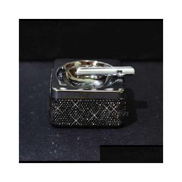 Car Ashtrays Luxury Rhinestone Cystal Pasted Cigarette Ashtray For Home Office Unique Refined Women Gift Q231125 Drop Delivery Mob Dhwox