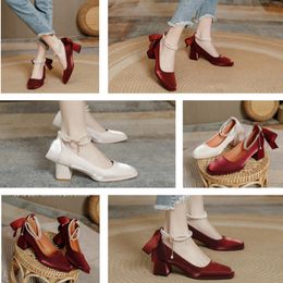 Classic leather flat Kitten heels Slingback Sandals pumps Chunky heels Dress shoes Women's flats luxury designers Sandals womens Wedding shoes with box