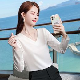 Temperament Formal Long Sleeved T-shirt for Women's Professional Wear, Paired with V-neck Slim Fit Bottom Shirt, 2023 Early Autumn New Top Ins
