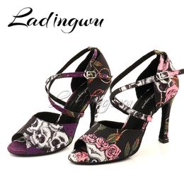 Latin 434 Ladingwu Ballroom Dancing Shoes for Holloween Skull Denim Doodle Dance Heels Sandals Women 240125 ss