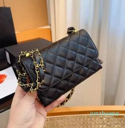 Women Designer Shoulder Bag Worn Scratched Leather Wide Shoulder Strap Crossbody Handbag