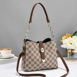 Chain Bucket New Simple and Elegant Handbag Korean Edition One Shoulder Women's 2024 New Design Fashion 78% Off Store wholesale