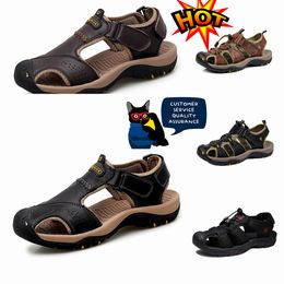 Summer Training Shoes Sandals High Quality Sandals Men's Leather Soft Sole Outdoor Women's Shoes Casual Beach Comfortable Shoes Anti slip Slippers