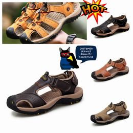 2024 Designer Summer Sandals High Quality Sandals Mens Leather Soft Sole Outdoor Women's Shoes Casual Beach Comfortable Shoes Anti slip Slippers