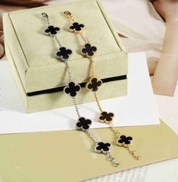 Vintage Charm Bracelets Copper with 18k Gold Plated Ceramic Brand Designer Four Clover Flower Bracelet for Women Box Party Gift Jewelry KFKT