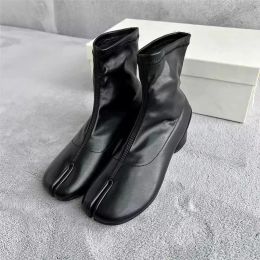 Martin MM6 Nuovo stile Tabi Stivali donna uomo Moda Caviglia nero inverno Scarpe casual neve Designer di lusso Stivaletti da esterno in vera pelle stivale caldo corsa regalo passeggiata viaggio