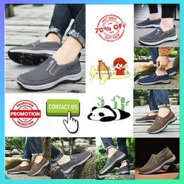 Designer Casual Platform Step on shoes for middle-aged elderly people women man work Brisk walking Autumn wear resistant Anti slip soft sole Dad's shoes