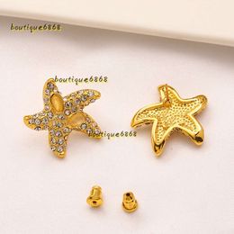 Stud New Style Designer Brand V Letter Stud Earrings High-End Women 18k Gold Plated Rostfritt stål örhänge Inlagd Crystal Geometry Starfish Ear Ring Wedding 2024