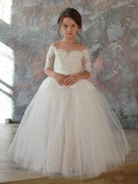 Girl Dresses Flower Dress White Tulle Lace Appliques Top With Big Bow Half Sleeve For Wedding Birthday Banquet First Communion Gowns