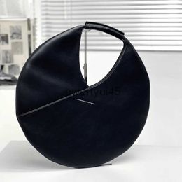Totes Fasion Ladies Bag Luxury Designer andbag And Purse 2023 New In PU Material Cross Decoration MOON Sape Model Catwalk Style Y2Kqwertyui45