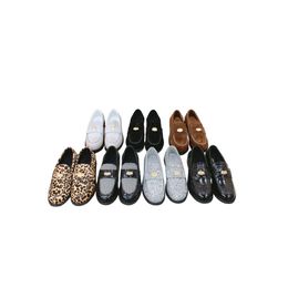 2024 early spring new leather round-headed diamond flat-soled casual 100-piece love Retro Xiaojin button single-soled flat-soled thick-soled a small leather shoe