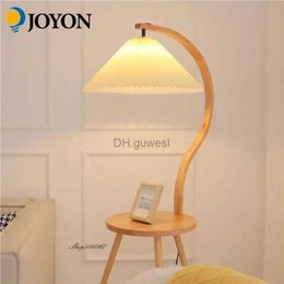 Floor Lamps Retro Wooden Floor Lamp Tripod Stand Light Pleated Shade Shelf Lamp for Living Room Bedroom Study Eye Protective Reading Lamp YQ240130