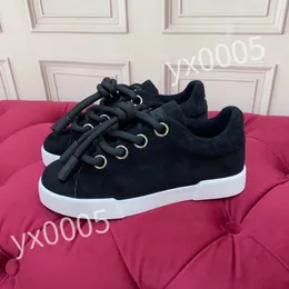 2024 Lace-Up Man Designer Shoes Top Women Casual Fashion Black Design Womens Party Play Style Trainers Leather Platform Sneakers Size 35-45 fd240103