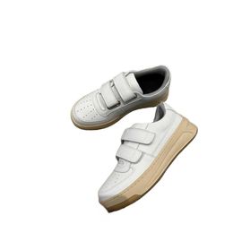 Star with the same leather smiling face magic stick small white shoes women 2024 Spring and autumn breathable casual sports board shoes tide