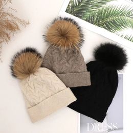 Selling Winter Hat Cashmerer Hats For Unisex Fashion Twist Wool Knitted Warm Beanie Hats Women Solid Adult Cover Head Cap 240127