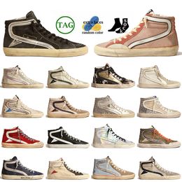 Wholesale Handcrafted Mid Ball Star Womens Mens Italy Brand Slide Upper Silver Gold Vintage Calfskin Designer Glitter Casual Shoes Trainers Flash Sneakers