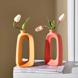 Modern Vase Circular Hollow Ceramic Donuts Flower Pot Colourful Home Decor Table Accessories Interior Office Desktop Gifts 240127
