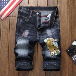 Style summer men Shorts jeans luxury Men denim trousers zipper Dragon pattern hole Straight Shorts jeans for blue and black