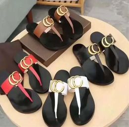 2024 New Flip flops flat sandal slipper Casual Designer shoes Mules Genuine Leather classic Summer top quality andale womens mens travel Slide men rubber Sliders