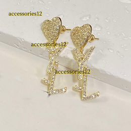 Stud 2024 Brand Earrings Designer Letter Ear Stud 18K Gold Plated Brass Copper Heart Eardrop Women inlay Crystal Geometric Earring for Wedding Party Jewerlry