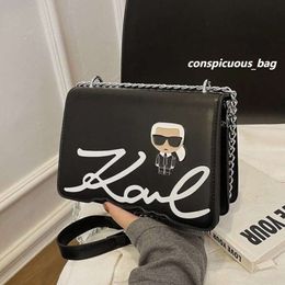 2024 Small Fresh Designer Fashion Simple Womens Shoulder Bag Trend Crossbody New Square 6 Colours