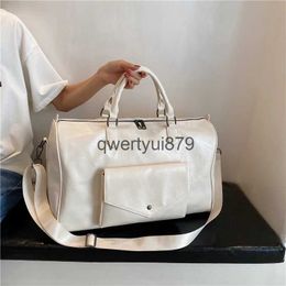 Shoulder Bags 2023 New In Fasion Travel Bag For Women Luxury Designer andbag PU Material Outer Pocket Decoration ig Capacity Slingqwertyui879